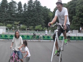 トールバイク(tallbike)で駒沢公園　ノリさん